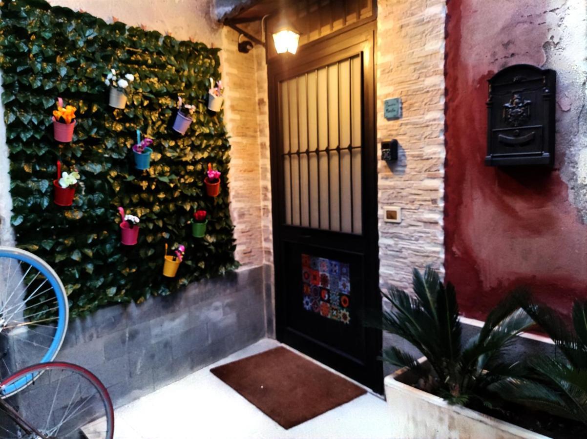 Ferienwohnung La Dimora Fiorita CTA Exterior foto